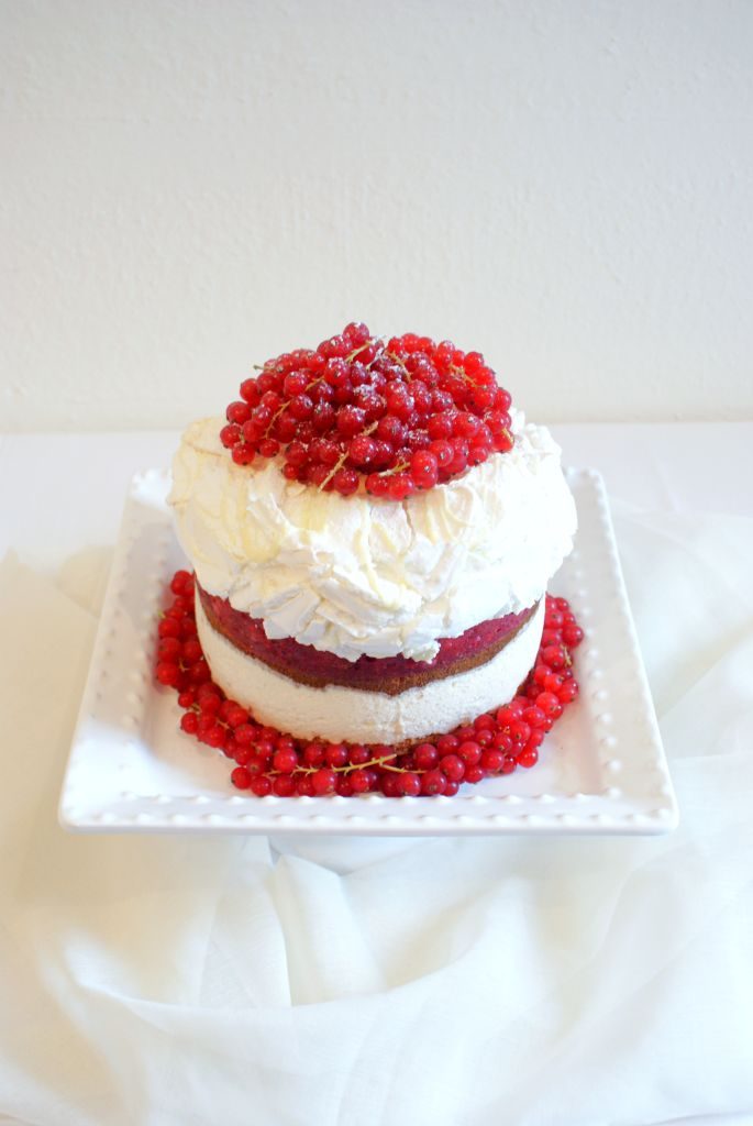 Ribisel-Baiser-Torte